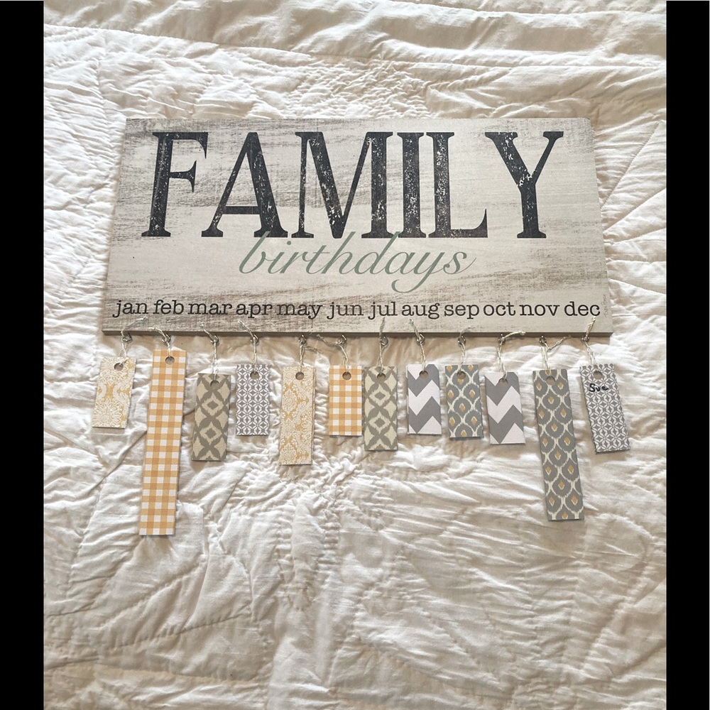 Family Birthday 🥳 sign